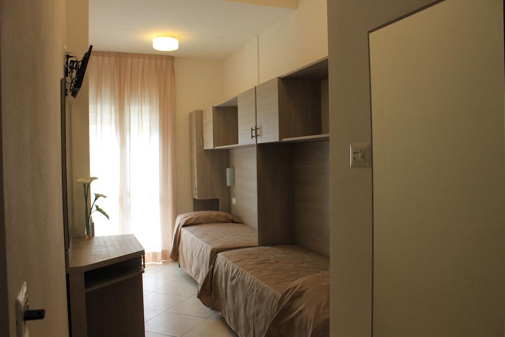 Hotel Villa Enea Cattolica Exterior foto